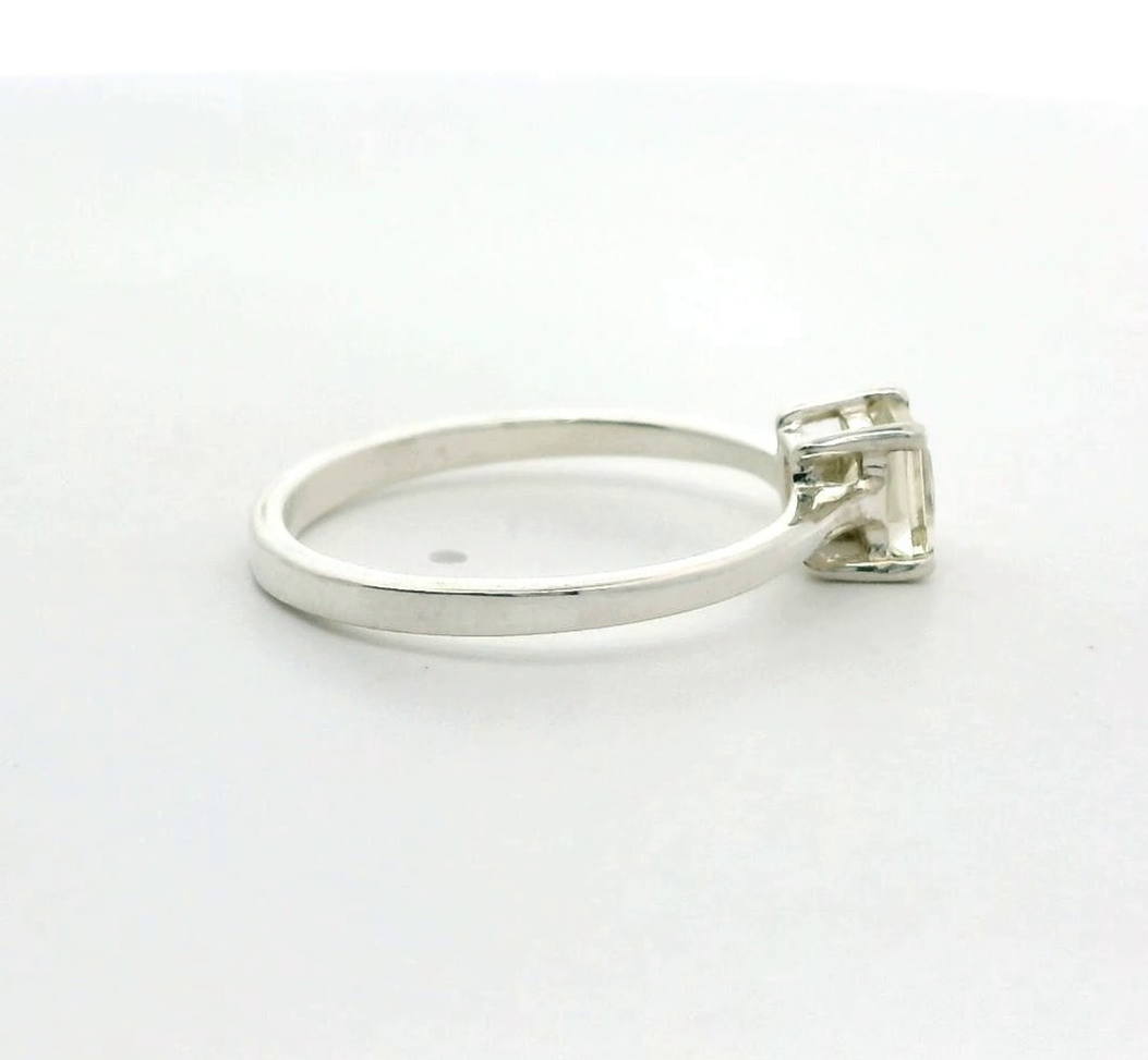 Silver Ring Yellow Sunstone Stone Ring 925 Solitaire Size R Certification 1.9g