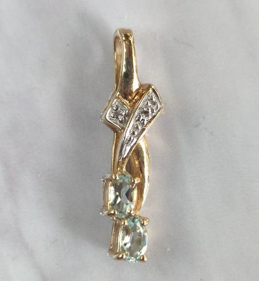 9ct Yellow Gold Pendant 2 Aquamarine 3 Diamond Stones Hallmarked Authentic
