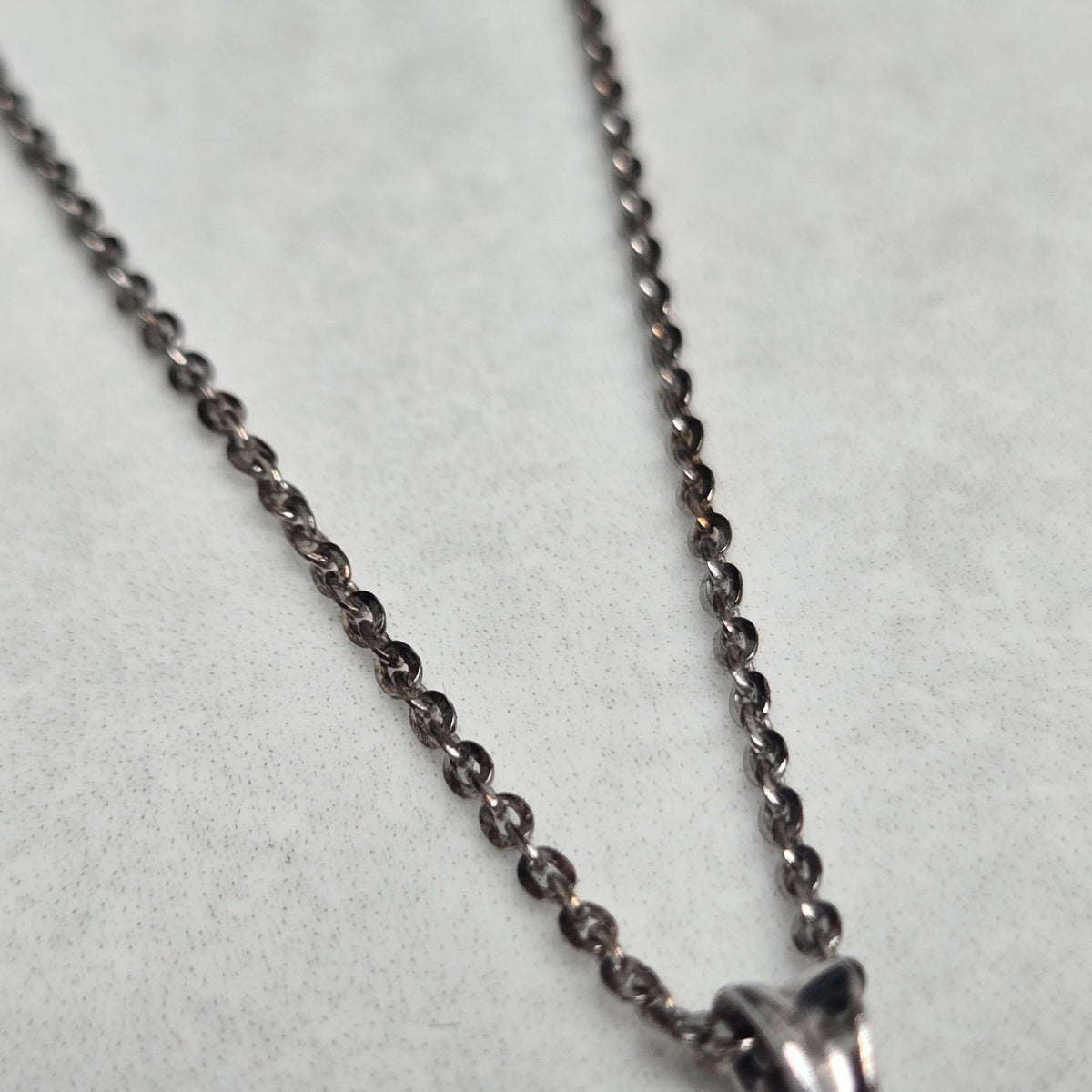 Silver Necklace Pendant Cubic Zirconia Stone 925 Stamped 44cm Length Chain