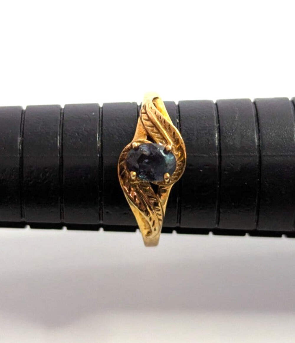 9ct Gold Ring Sapphire Blue 2005 Hallmark Size N 1/2