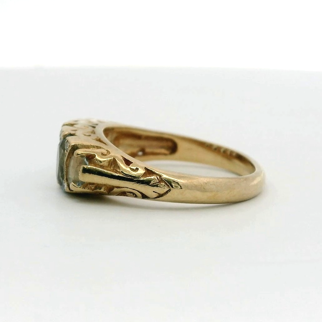 9ct Gold Ring Aquamarine and Diamond Sheffield Hallmark Size K 1/2