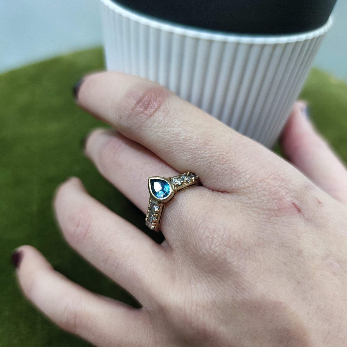 9ct Gold Ring Blue Topaz Hallmarked Size L 1/2
