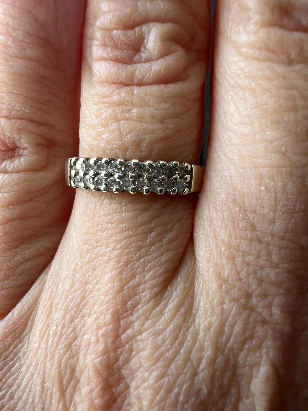 9ct White Gold Ring Diamond Stones Double Row Size M Hallmarked 2.1g