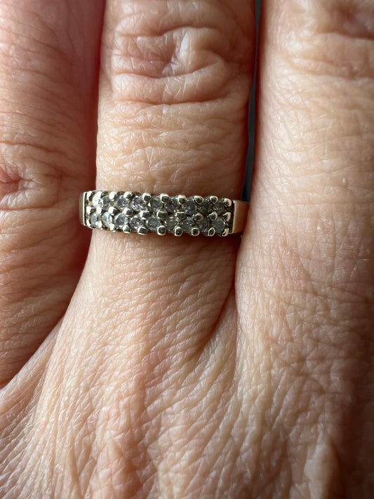 9ct White Gold Ring Diamond Stones Double Row Size M Hallmarked 2.1g