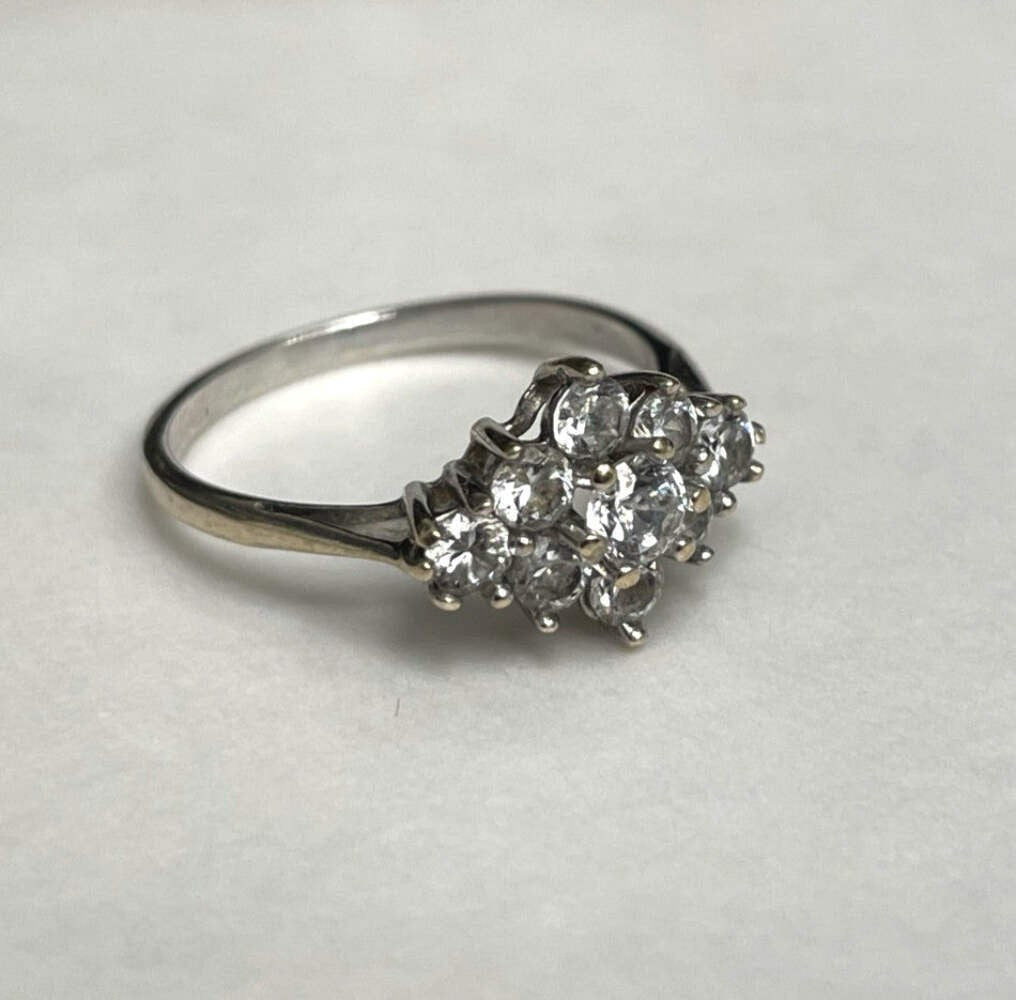 9ct White Gold Ring Cubic Zirconia Stones Solid Band Hallmark Ring Size I 1/2