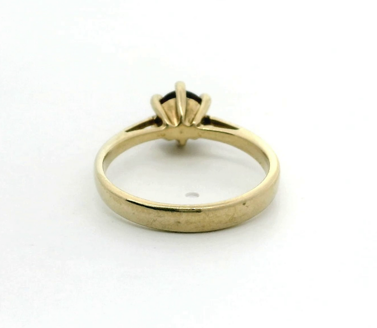 9ct Gold Ring Garnet Stone Solitaire UK Hallmark Size N 2.8g January Birthstone