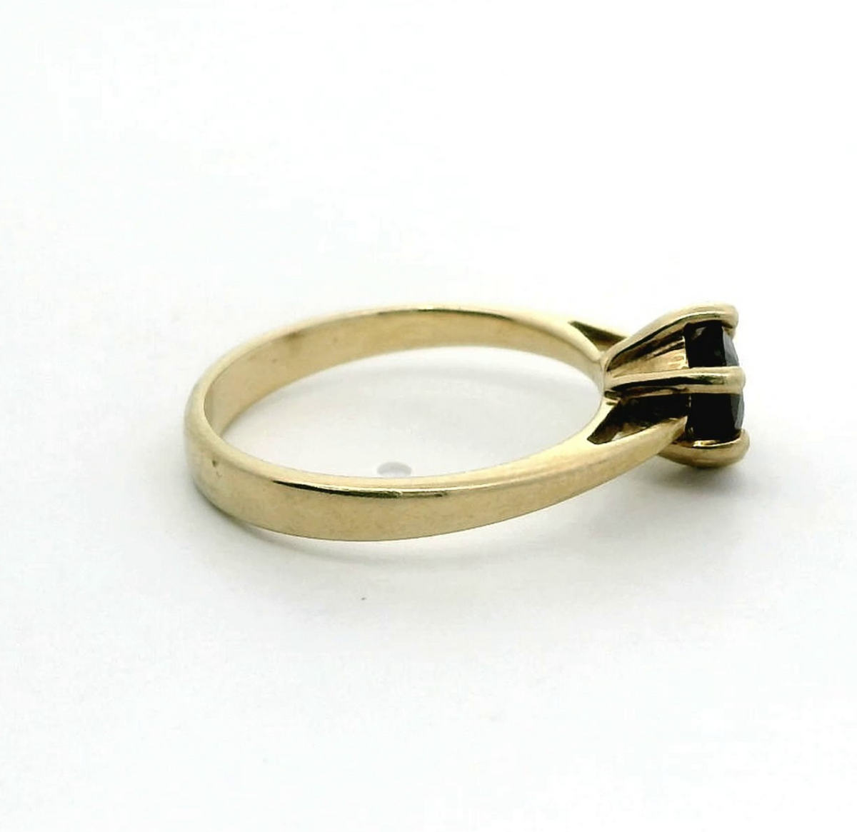 9ct Gold Ring Garnet Stone Solitaire UK Hallmark Size N 2.8g January Birthstone