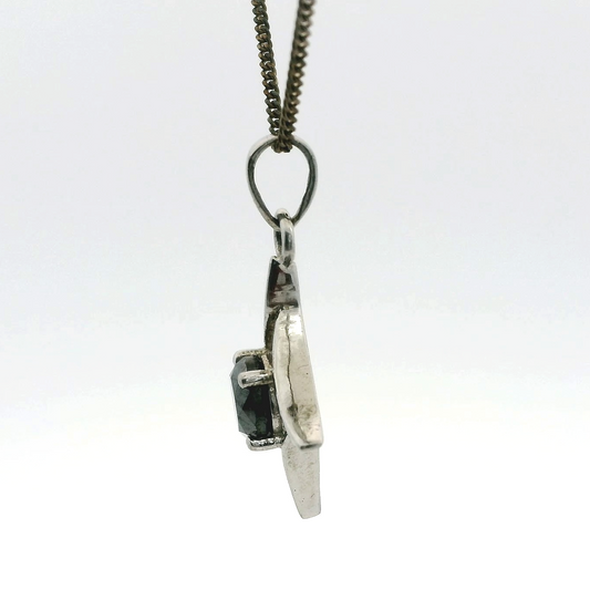Silver Necklace Star Pendant Sapphire Stone 925 Stamped 4.1g