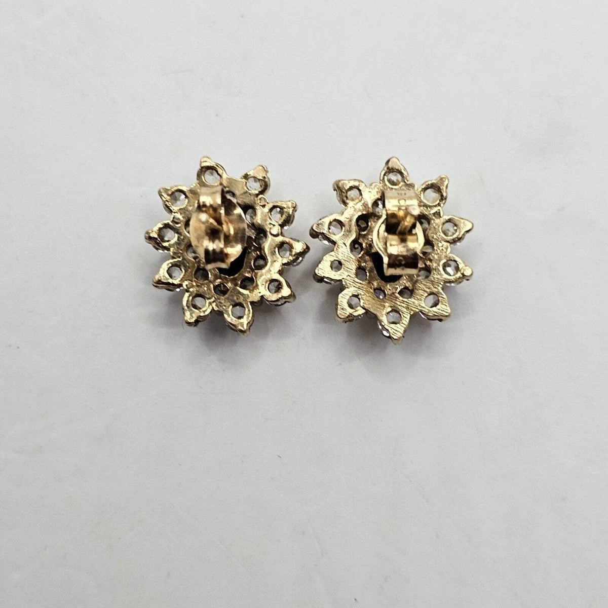 9ct Yellow Gold Stud Earrings Sapphire Stones Full Hallmarked Size 12mm x 13mm