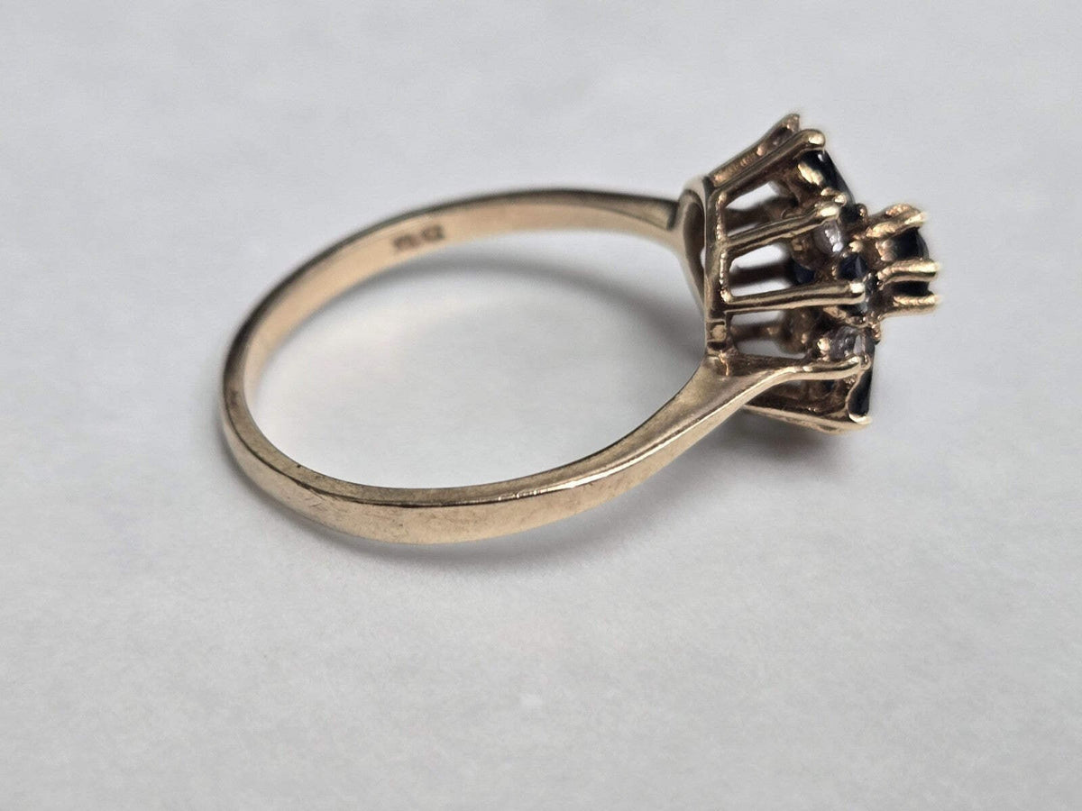 9ct Gold Ring Sapphire and Diamond Hallmark 1997 Size S 1/2