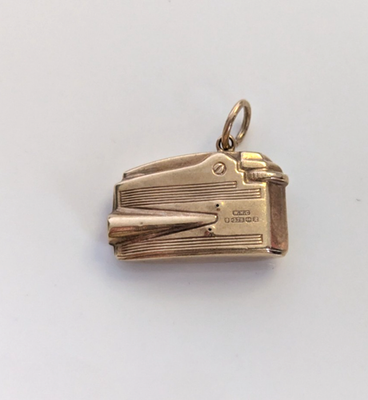 9ct Yellow Gold Ronson Lighter Charm Pocket Tobaccoriana Hallmarked 375 1.4g