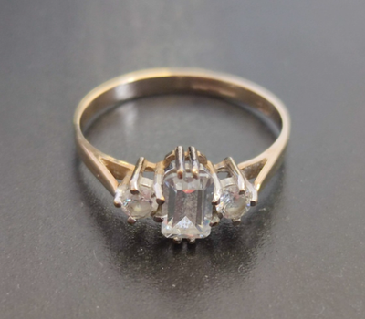 9ct Gold Ring Cubic Zirconia Fine Solid Band Hallmark Size O