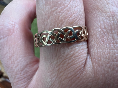 9ct Yellow Gold Celtic Knot Ring Size O UK Hallmarked Openwork Band 2.8g