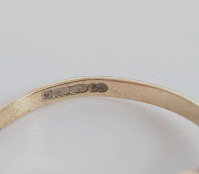 9ct Gold Signet Ring Heart Shaped Size M Hallmarked Engraved Starburst Motif