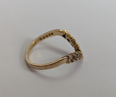9ct Gold Wishbone Ring Diamond Hallmark Size N 2.2g
