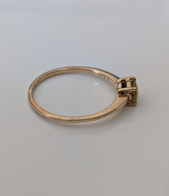 9ct Gold Sphene Ring Size P 1/2 Hallmarked 375 Round Solitaire 1.5g