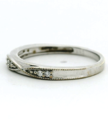 9ct White Gold Ring Diamond 0.04ct Stones Size J 1/2 375 Stamped 1.5g