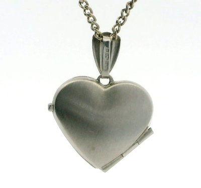 9ct White Gold Heart Locket Pendant Chequered Pattern Textured Keepsake 1.5g