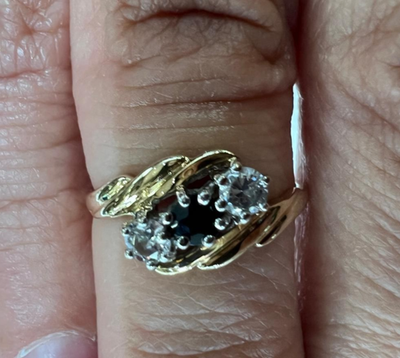 9ct Gold Ring Sapphire Twist Hallmark Size J 1/2 1.4g