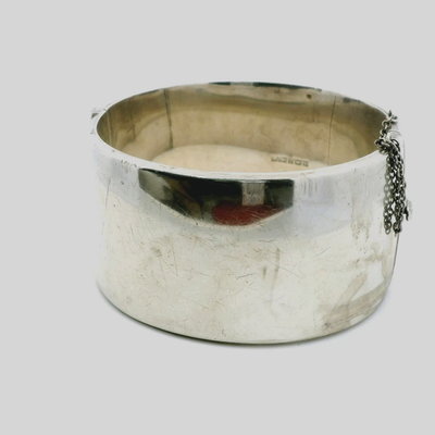 Vintage 1866 Solid Silver Buckle Style Hinged Bangle Hallmarked Birmingham