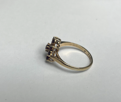 9ct Gold Ring Garnet Flower Cluster Hallmark Size J 1.8g