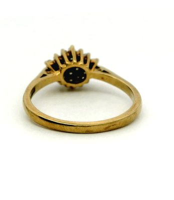 9ct Gold Ring Diamond Cluster Setting Size O Metal Dia Hallmarked 2.5g