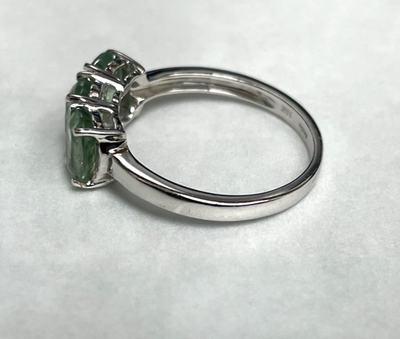 9ct White Gold Three Spinel Ring 375 Size O Authentic Gold Hallmark