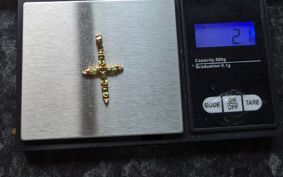 9ct Yellow Gold Cross Pendant Sapphire Diamond 10x Stones Hallmark 2.1g