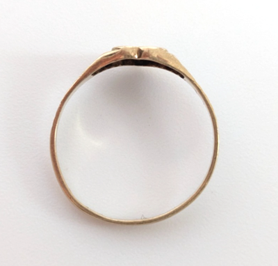 9ct Gold Signet Ring Heart Shaped Size M Hallmarked Engraved Starburst Motif