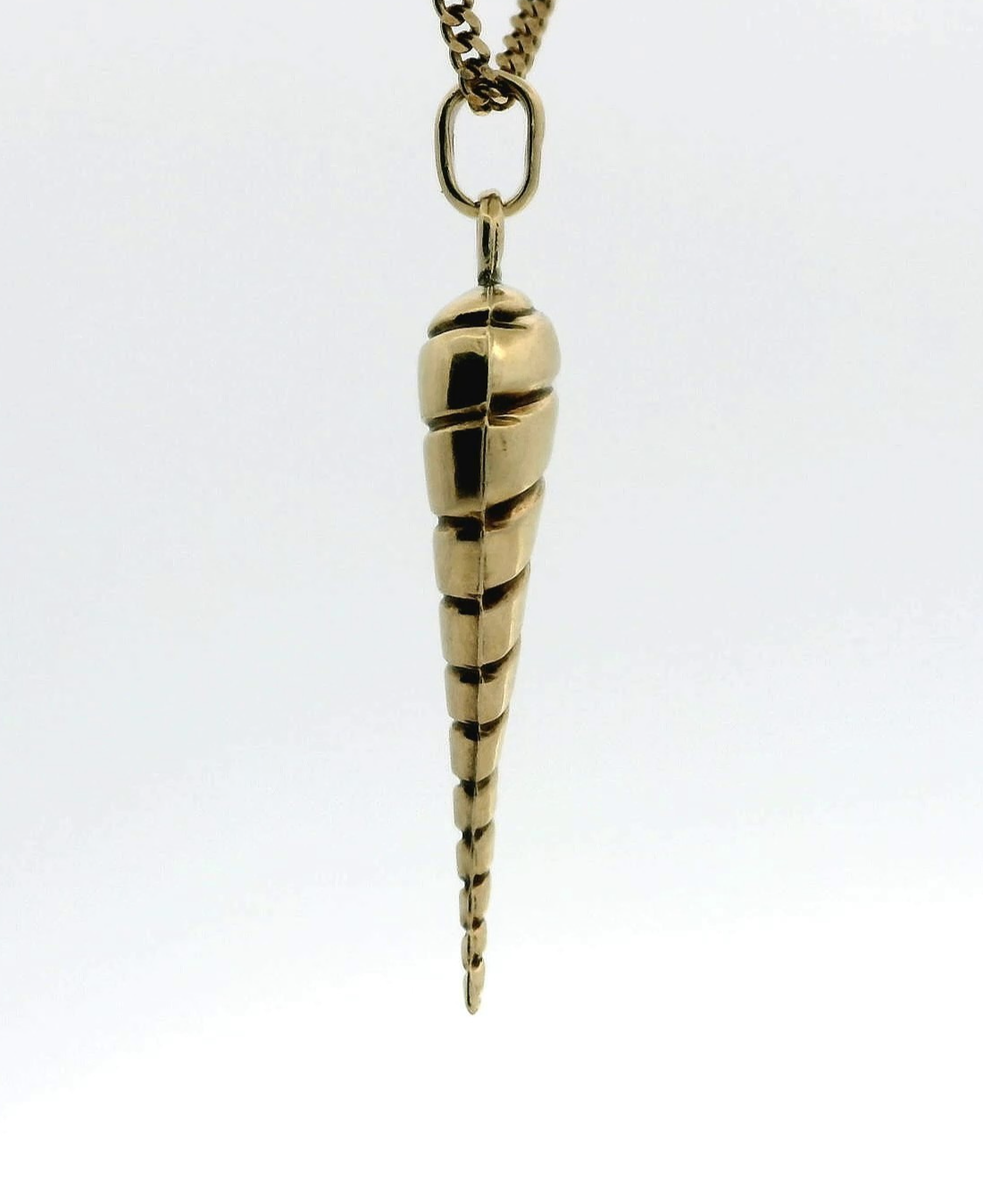 9ct Yellow Gold Horn Pendant Charm 375 Stamped Size 28mm x 7mm 0.5g