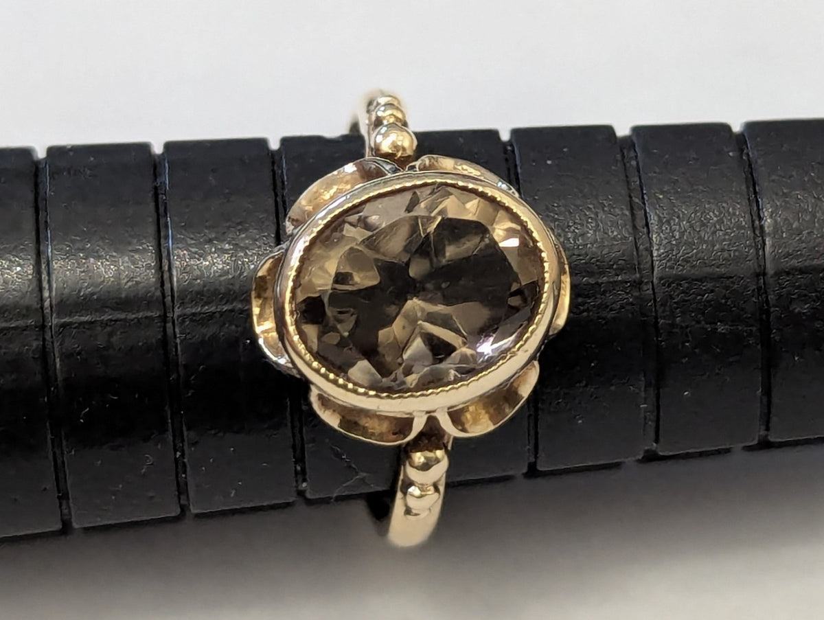 9ct Gold Ring Quartz Oval Cut Hallmark Size K 1/2