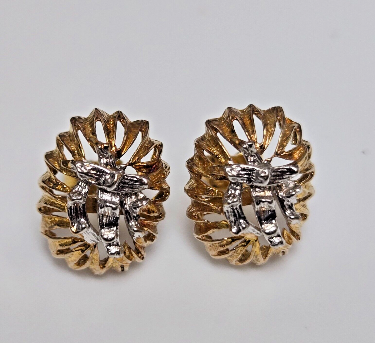 9ct Yellow White Gold Stud Earrings Two Tone Raised Textured Pattern Butterfly