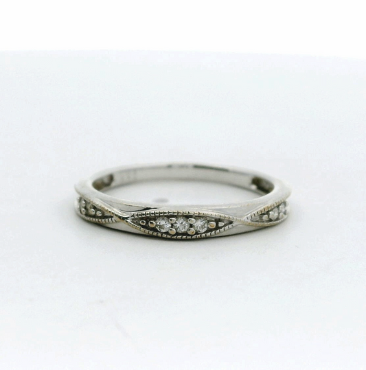 9ct White Gold Ring Diamond 0.04ct Stones Size J 1/2 375 Stamped 1.5g