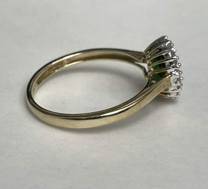9ct Gold Ring Diopside and Diamonds Hallmarked Size S