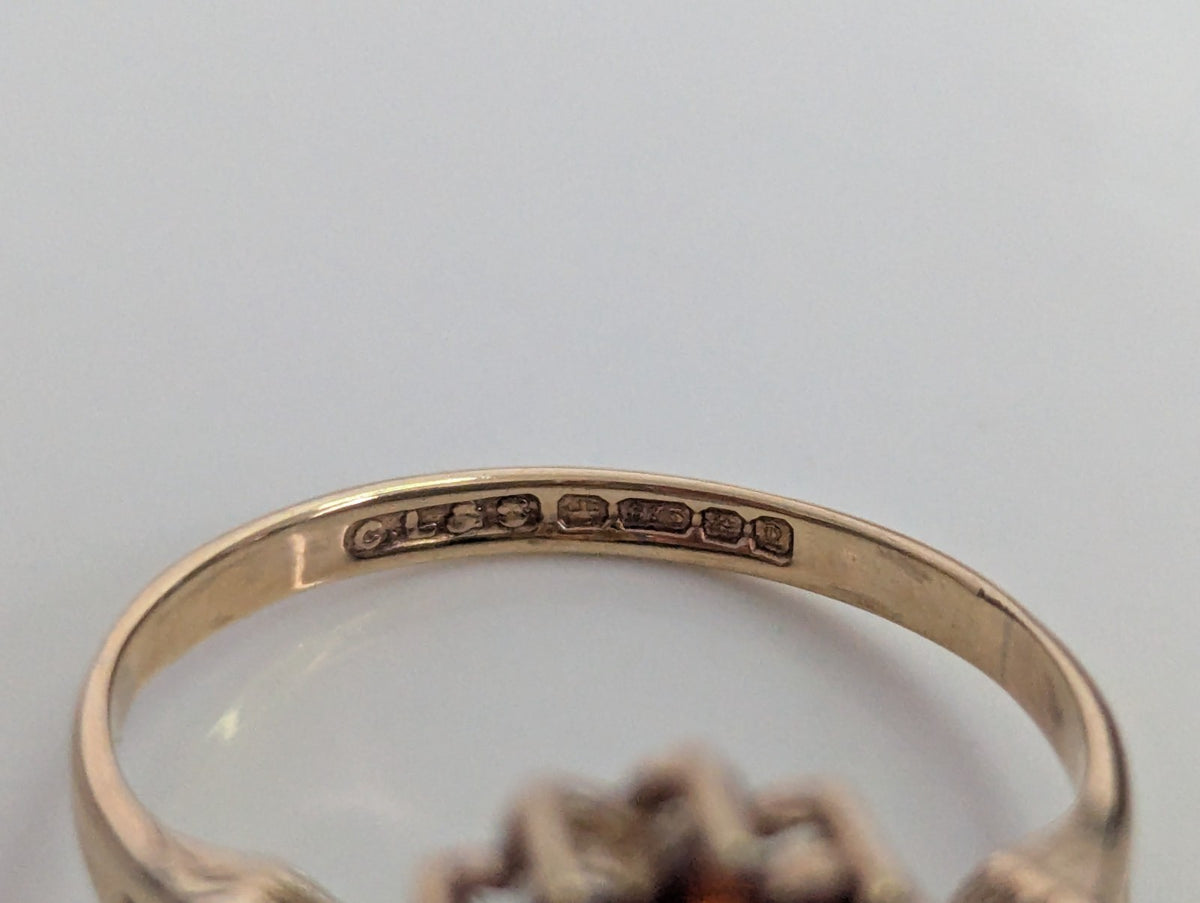 9ct Gold Ring Garnet 13x Red Hallmark Size Q 2.4g