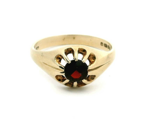 Vintage Garnet Ring 9ct Gold Hallmarked Size R January Birthstone 1978