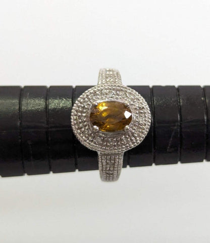 9ct White Gold Ring Sphene Diamond Hallmark Size N 3.5g