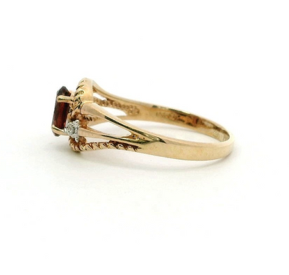 9ct Yellow Gold Red Garnet Diamond Trilogy Ring Birmingham Hallmarked Size M 1/2