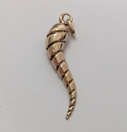 9ct Yellow Gold Horn Pendant Charm 375 Stamped Size 28mm x 7mm 0.5g