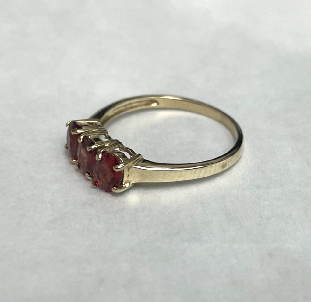 9ct Gold Ring Rubellite Authentic Gold Hallmark Size N 1/2
