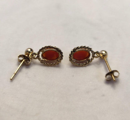 9ct Yellow Gold Dangle Cameo Earrings White Shell 14mm Drop Length