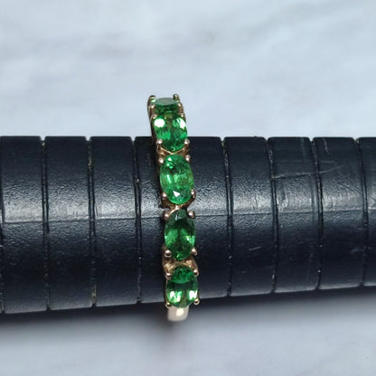 9ct Gold Green Diopside Ring Size R Five-Stone Prong Setting 2.1g
