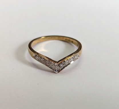 9ct Gold Ring Diamond Wishbone Size M 1/2 1.7g April Birthstone