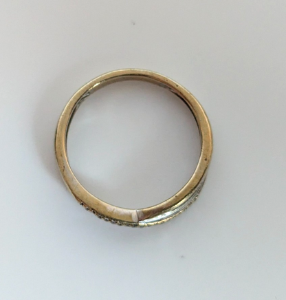 9ct Gold Ring Diamond Hallmarked Size K 1.7g