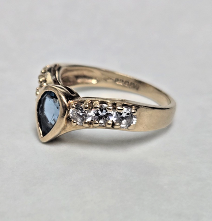 9ct Gold Ring Blue Topaz Hallmarked Size L 1/2