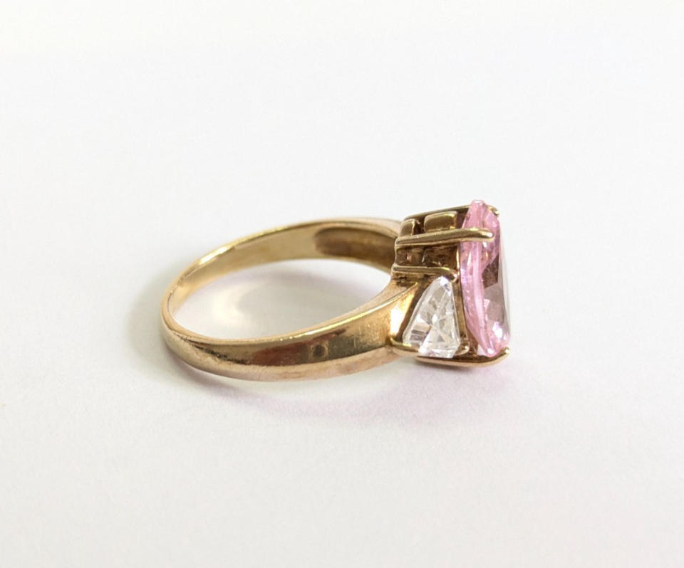 9ct Gold Ring Cubic Zirconia Hallmarked Size K 1/2