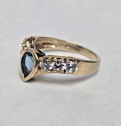 9ct Gold Ring Blue Topaz Hallmarked Size L 1/2