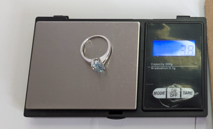 9ct White Gold Ring Oval Blue Topaz Solitaire Size Q 1/2 3.8g Hallmarked