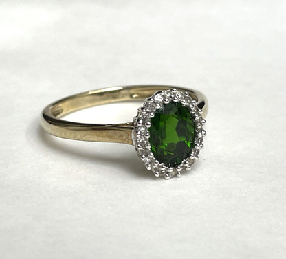 9ct Gold Ring Diopside and Diamonds Hallmarked Size S