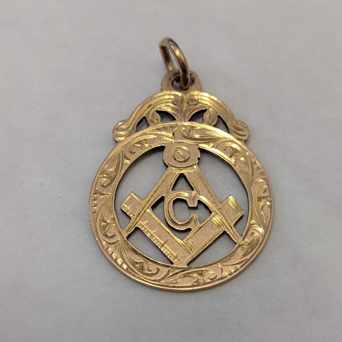 9ct Yellow Gold Masonic Fob Full Hallmarked J. Burns 1912 Size 23mm x 35mm 3.9g
